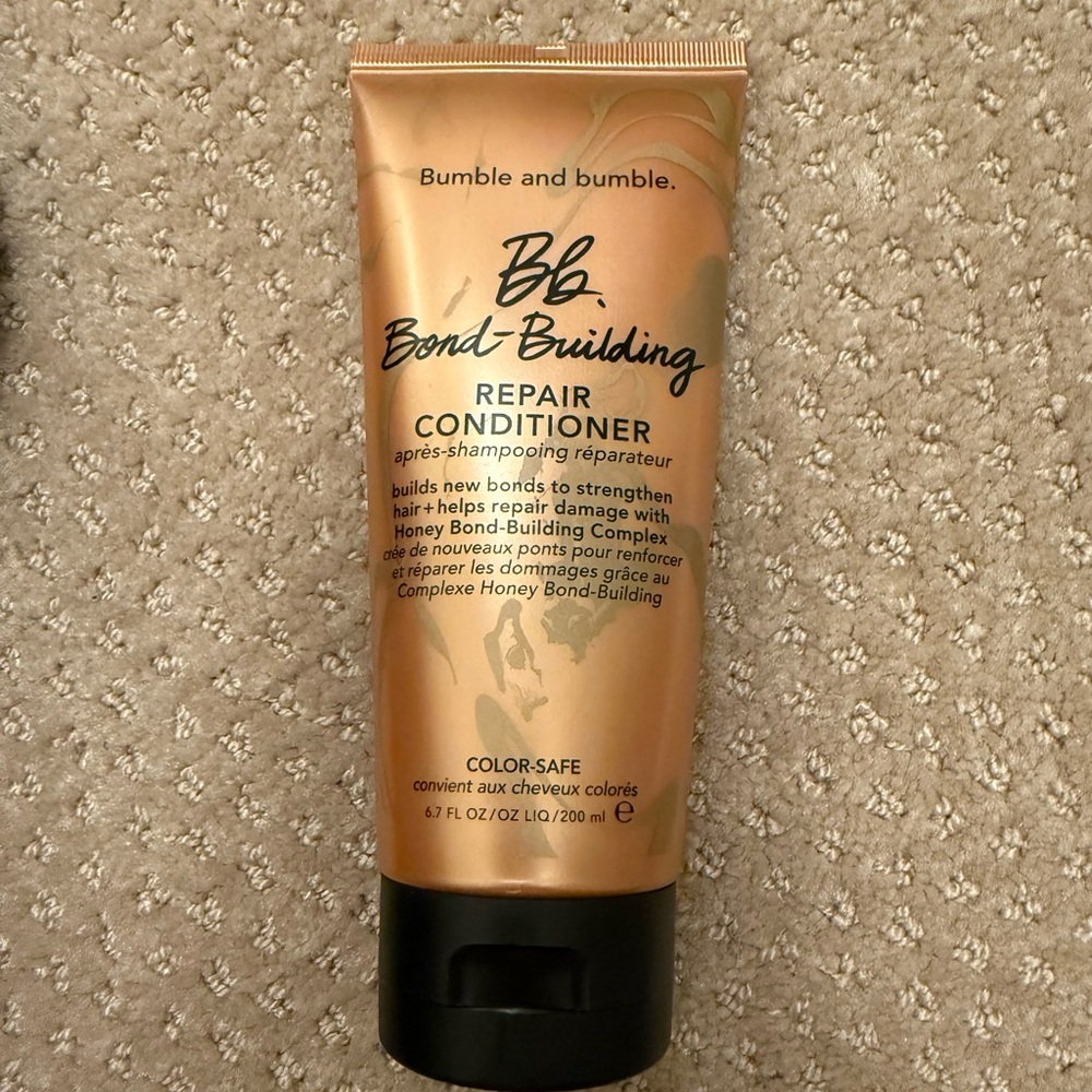 Bumble and bumble Bond-Building Repair Conditioner - Gold and Black